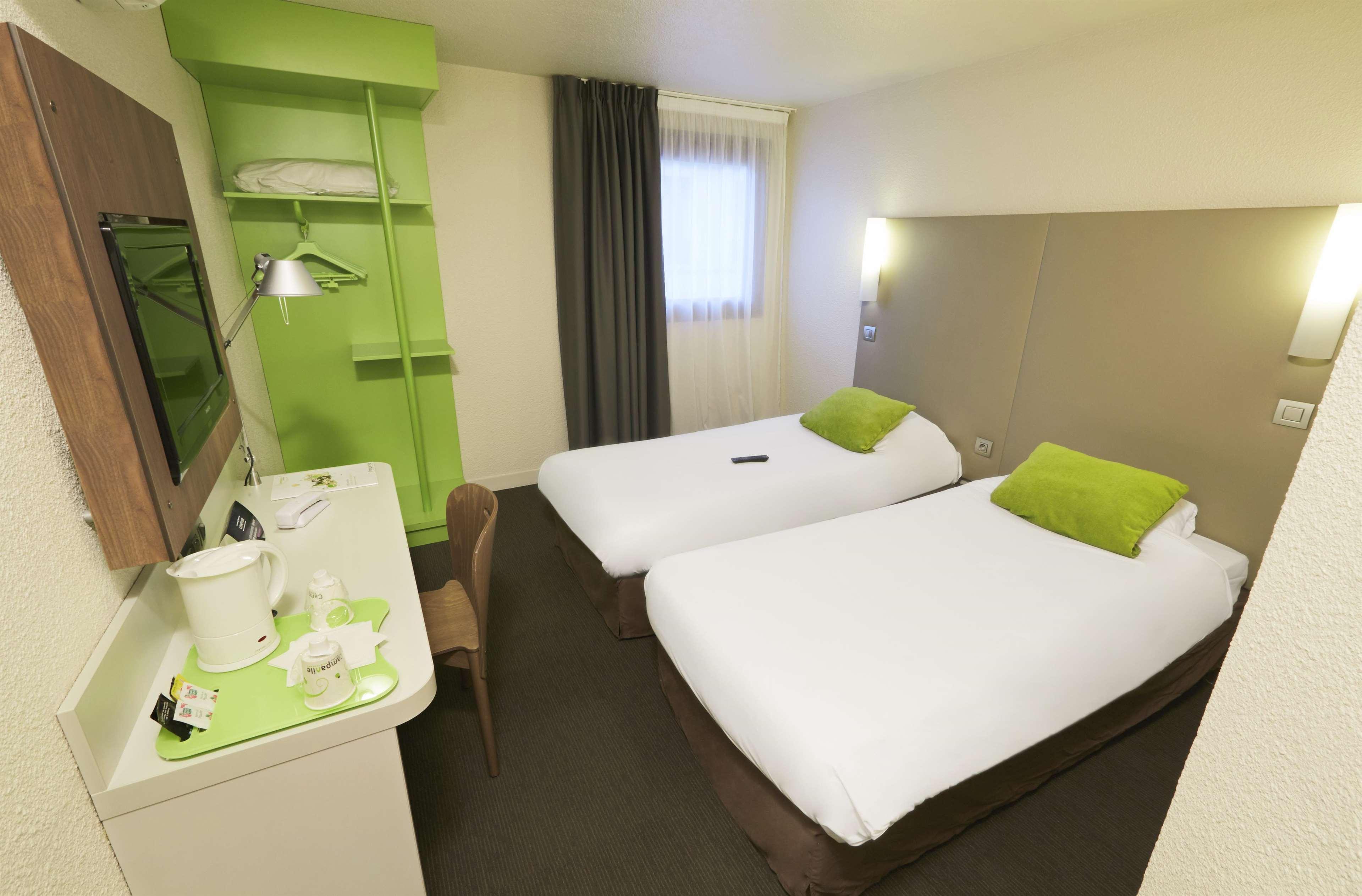 Campanile Lyon Centre - Berges Du Rhone Hotel Exterior photo