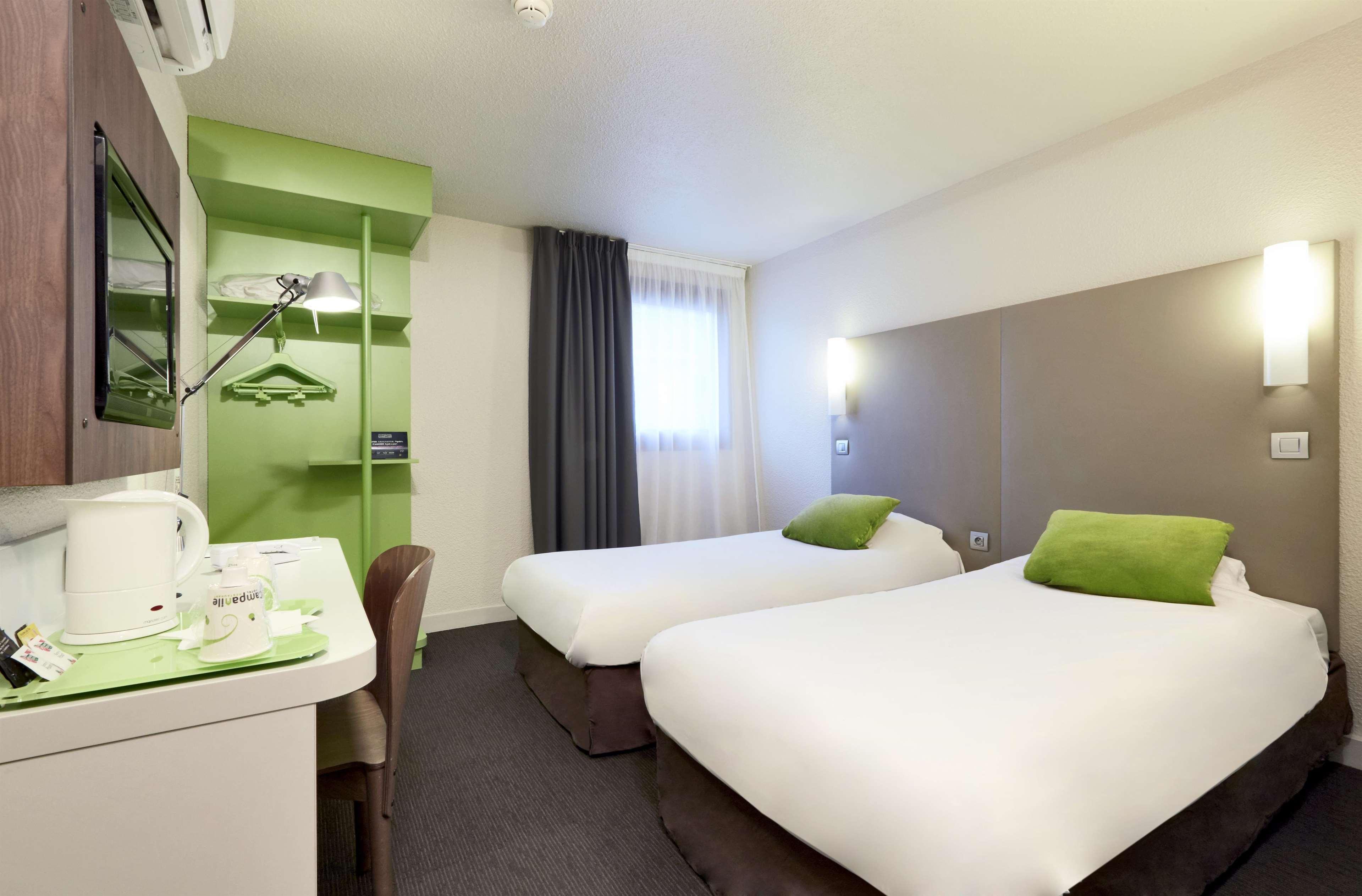Campanile Lyon Centre - Berges Du Rhone Hotel Exterior photo